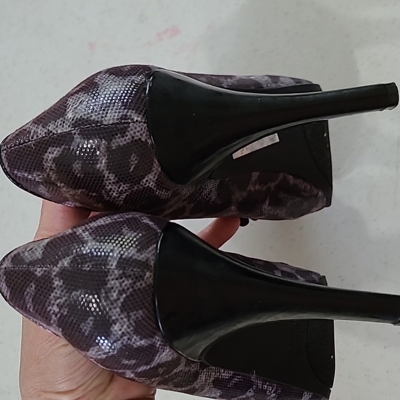 Nine & Co animal print peep-toe heels size 7 - Picture 9 of 12